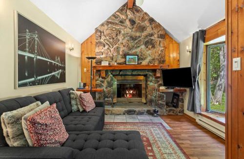 Sainte-Lucie-des-Laurentides House | Chalet Mon Repos - Lac Sarrazin avec embarcations