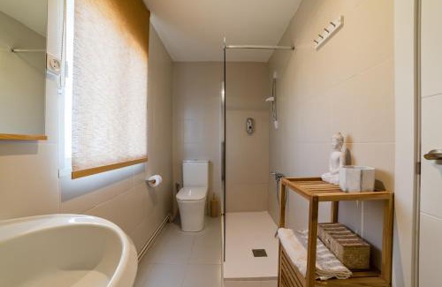 La Zubia House | Chalet con piscina en entorno idílico