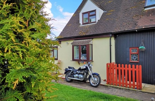 Streatley Ski Chalet | Chalet Cottages - Ruby Cottage