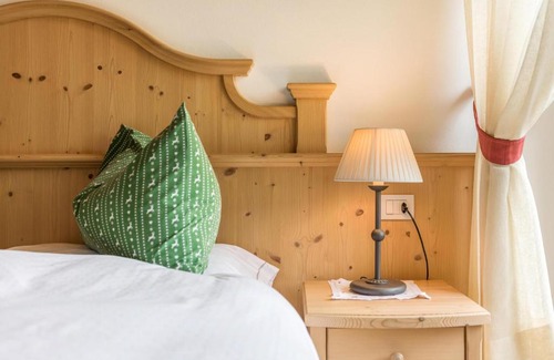 Canazei Ski Chalet | Chalet Crepes De Sela