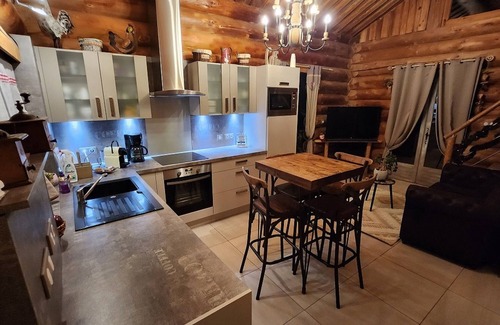 Montmurat Ski Chalet | CHALET EN RONDINS AVEC SPA Summer weekly rental (5 PERSONS)