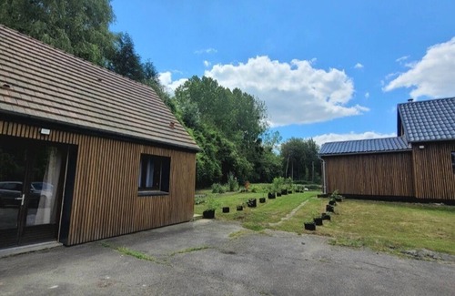 Blerancourt Ski Chalet | Chalet Entouré de Verdure au Bord D'un Étang , Animaux Acceptés
