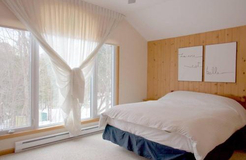 Orford Ski Chalet | Chalet familial et SPA à proximité du Mont Orford