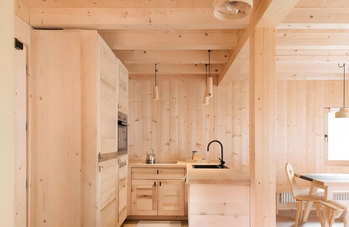 San Martino Ski Chalet | Chalet 'Groudo Michl 1' with Mountain View, Private Terrace and Wi-Fi