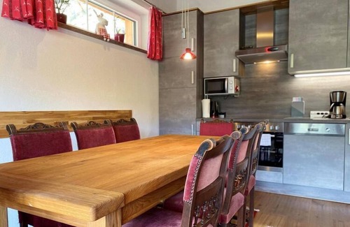 Dienten am Hochkoenig Apartment | Chalet in Dienten with Mountain Views