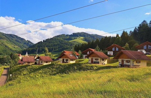 Gaal House | Chalet in Gaal by Ski Slopes & Alpine Park