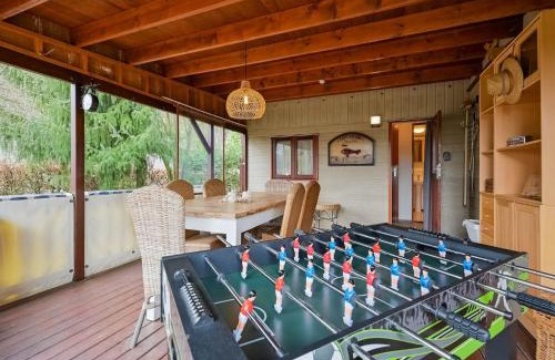 Stegeren Ski Chalet | Chalet in Stegeren near Forest and Pond