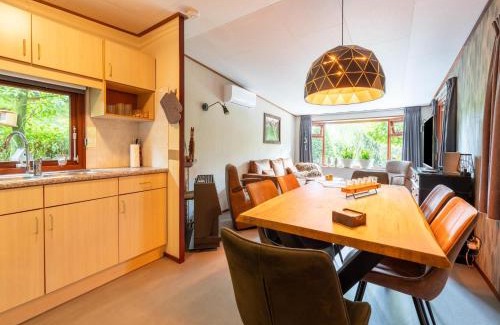 Stegeren Ski Chalet | Chalet in Stegeren near Forest and Pond