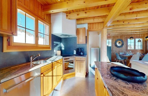 Vex Ski Chalet | Chalet in Swiss Alps with Ski-In/Ski-Out