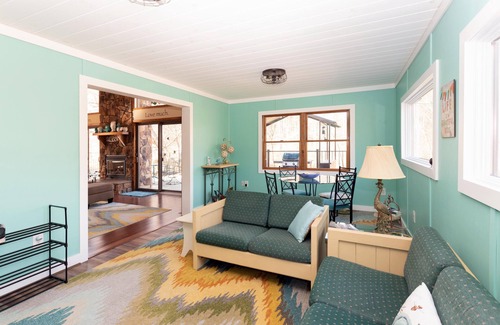 Great Cacapon Ski Chalet | Chalet In West Virginia on the Cacapon River. Sleeps 8