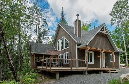 Chertsey Ski Chalet | Chalet Le Boreal!