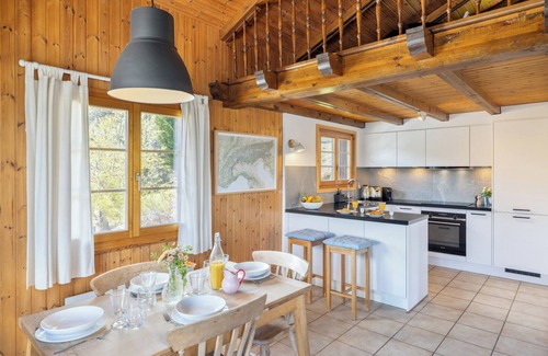 Mayens-de-Riddes Ski Chalet | Chalet Les Crus - Three Bedroom Chalet, Sleeps 6
