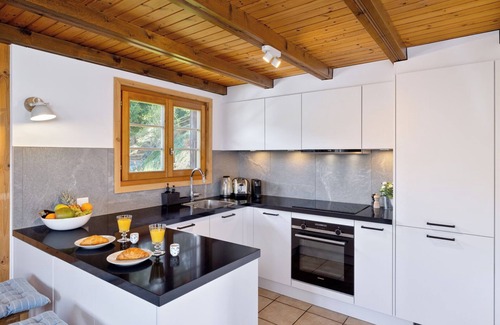Mayens-de-Riddes Ski Chalet | Chalet Les Crus - Three Bedroom Chalet, Sleeps 6
