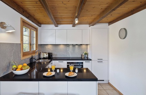 Mayens-de-Riddes Ski Chalet | Chalet Les Crus - Three Bedroom Chalet, Sleeps 6