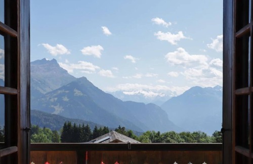 Ollon House | Chalet Les Rochers Blancs by Interhome