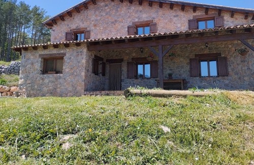 Vallcebre Ski Chalet | Chalet 'Masia Bufulà' with Mountain View, Private Terrace and Wi-Fi
