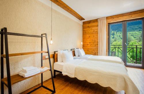 Bagvdanari Hotel | Chalet Mestia