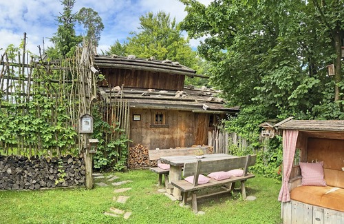 Asten House | Chalet near the lake in Asten