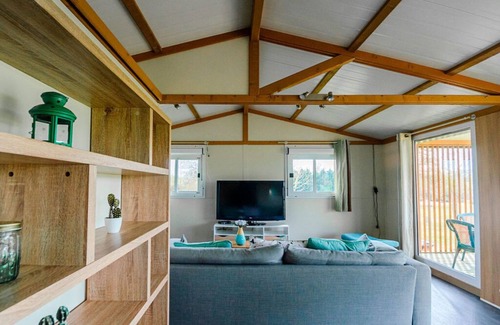 Ouffieres Ski Chalet | Chalet Oslo de 4 Personnes : Découvrez la Suisse Normande en Famille !