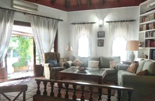 Argamasilla de Alba House | Chalet rural en La Mancha con jardin y piscina privados