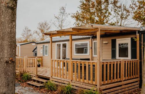Lauwersoog Other | Chalet Trigano 1-6 pers- 3 slaapk- 2 badk- Berging- Inchecken al vanaf 13 uur