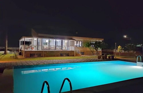 Coveta Fuma Ski Chalet | Chalet with private pool, 700m Playa San Juan and Playa Muchavista