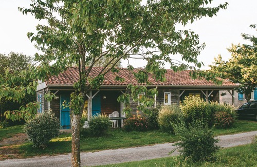 Moncoutant Ski Chalet | Chalet with swimming pool near Puy du Fou in holiday residence up to 6 people