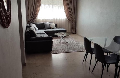SOUR JDID Apartment | Chaleureux Appartement à 1 min à pied de la Mosquée Hassan II