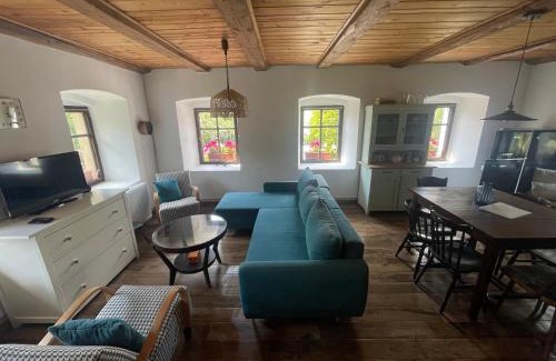 Loveckovice House | Chalupa U Fílů