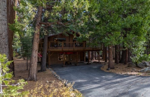 Tahoma Cabin | Chamberlands Cabin With Private Beach