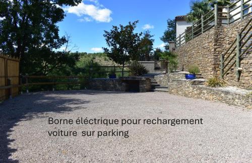 Saint-Rome-de-Tarn Bed & Breakfast | Chambre au calme avec spa privatif gratuit sud aveyron les palmiers des causses