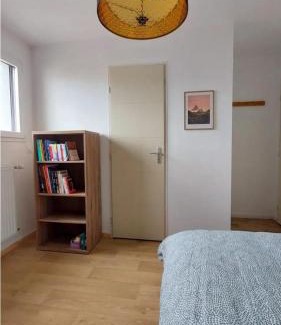 Vitre House | Chambre avec Salle d'eau privée