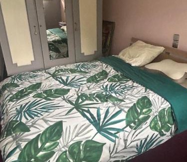Gond-Pontouvre Bed & Breakfast | Chambre CHEZ L'HABITANT