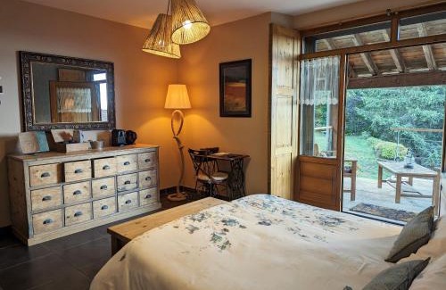Saint-Privat-d'Allier Bed & Breakfast | Chambre confortable avec Wi-Fi, parking et espace bien-être inclus - FR-1-582-485