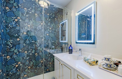 Charonne House | Chambre d'Amis (Chambres d'Hôtes/BnB/Guest House)