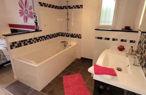 Chambly Bed & Breakfast | Chambre D'hôte à 2 pas de Paris, Idéal Pour le JO. Grand Confort