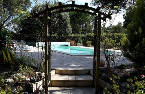 Murs Bed & Breakfast | Chambre D'hôtes Spacieuse et Calme au Coeur du Luberon
