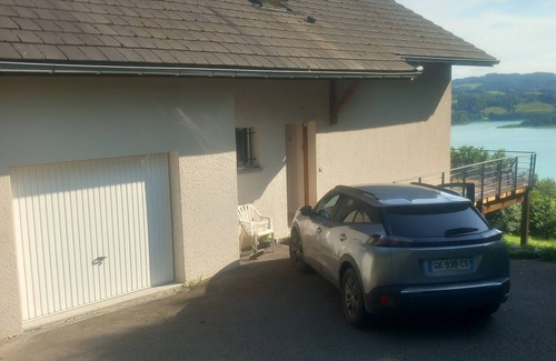 Aiguebelette-le-Lac Bed & Breakfast | Chambre D'hôte,vue Lac,tres Calme à Aiguebelette le lac
