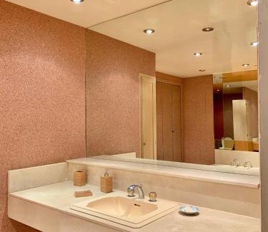 Boulogne-sur-Gesse Apartment | Chambre