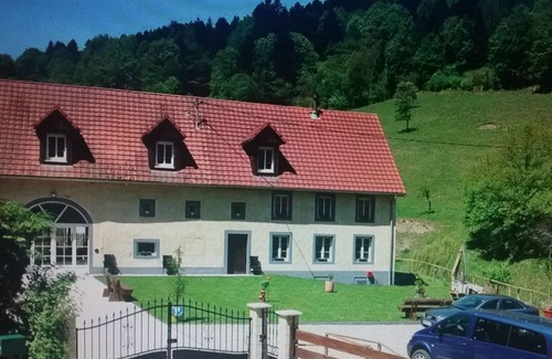 Urbeis Bed & Breakfast | Chambre Mansardée Dans un Ancien Corps de Ferme Rénové Avec Accès Indépendant
