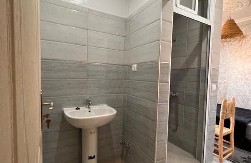 Tamrhakht Apartment | Chambre privée 3 avec salle de bain cuisine partagée