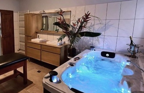 Fruges House | Chambre Privative Avec Jacuzzi