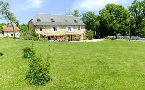 Le Bouyssou Bed & Breakfast | Chambres d'Hôtes Le Foursou