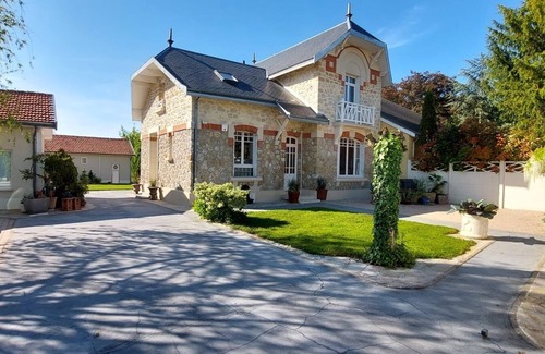 Witry-les-Reims Bed & Breakfast | Chambres de Charme Dans un Écrin de Verdure. Bienvenue au Clos des Amis !