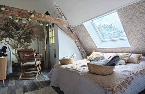 Wormhout Bed & Breakfast | Chambres vue sur le Mont Cassel, Entourée D'animaux de la Ferme et D'un Étang !