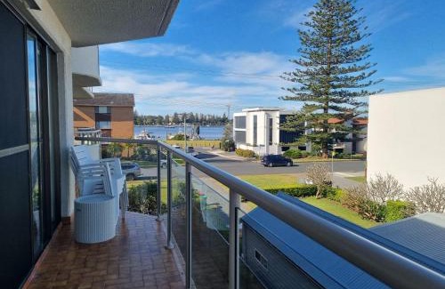 Tuncurry Apartment | Champagne Court 07