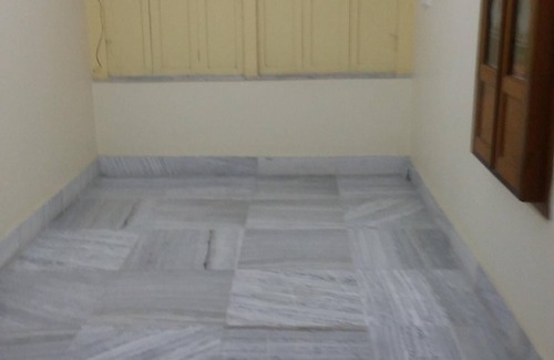 Chandannagar Bed & Breakfast | CHANDERNAGORE GUEST HOUSE (SW)