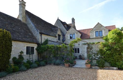 Castle Combe House | Chandlers, fabulous great hall in the heart of Castle combe