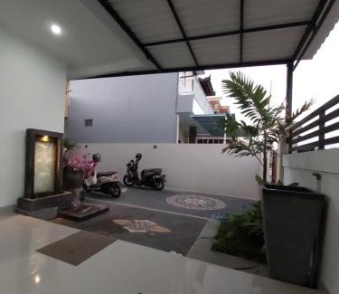 Tanjungbenoa House | Chandra's House