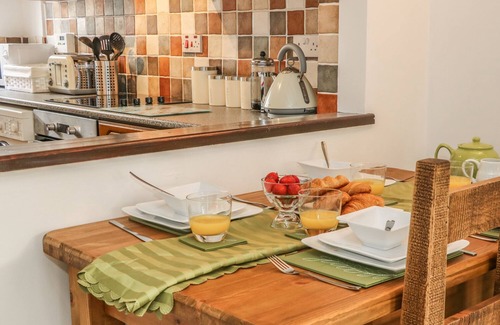 Haworth Cottage | CHANGEGATE COTTAGE, pet friendly, with a garden in Haworth